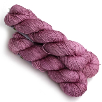 SELENA  4ply - pale pink